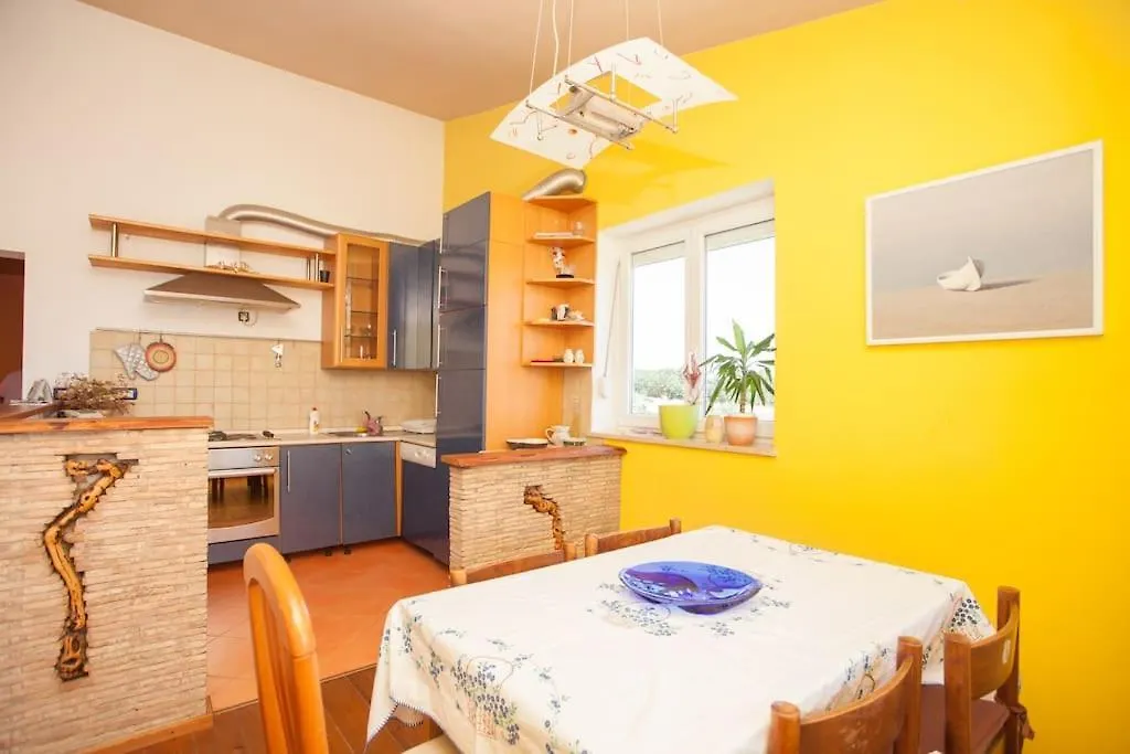 Apartman Iva Ližnjan Διαμέρισμα